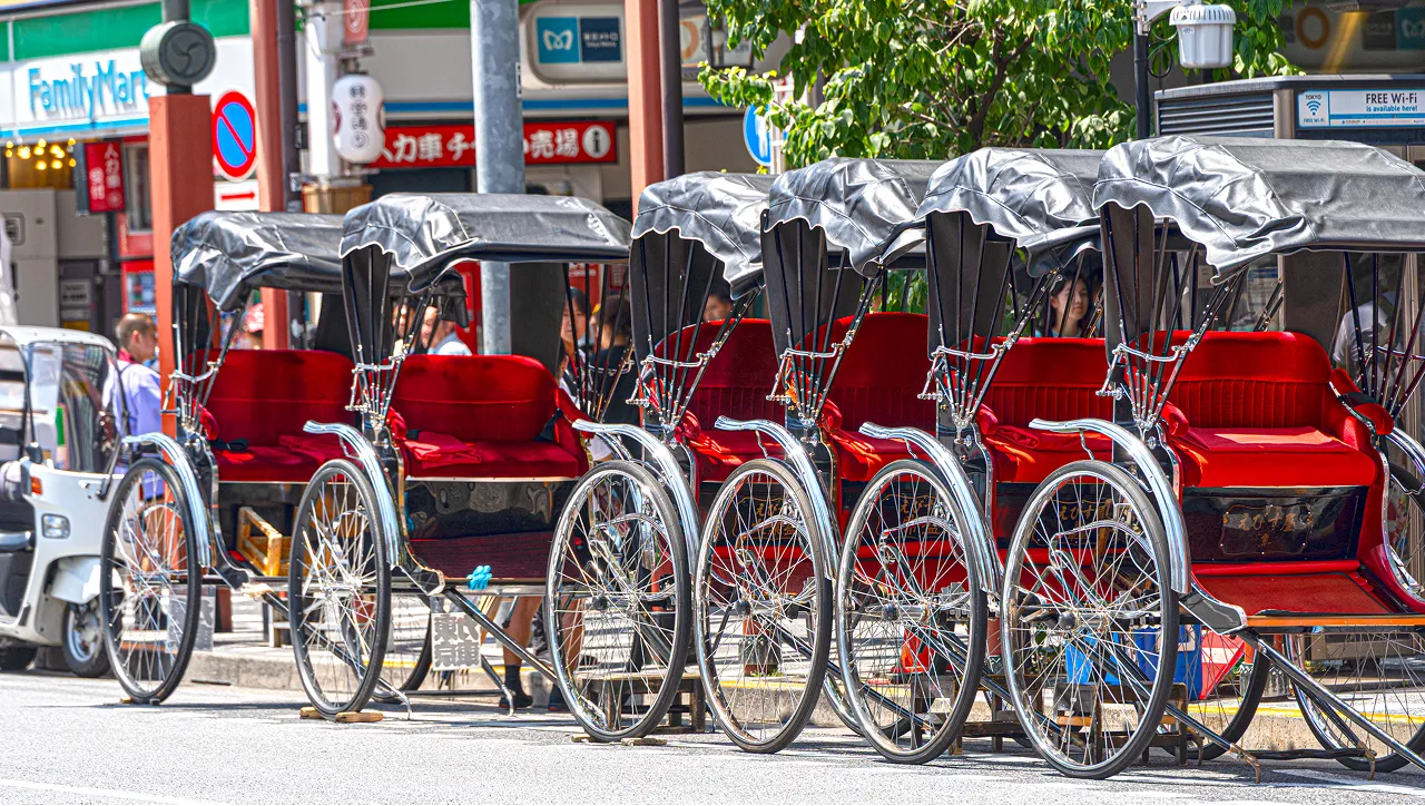 浅草駅前（約000m/徒歩0分）