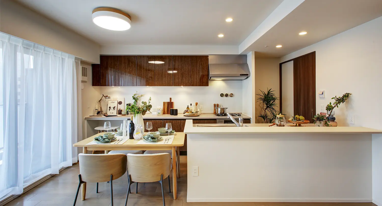 LIVING & DINING & KITCHEN