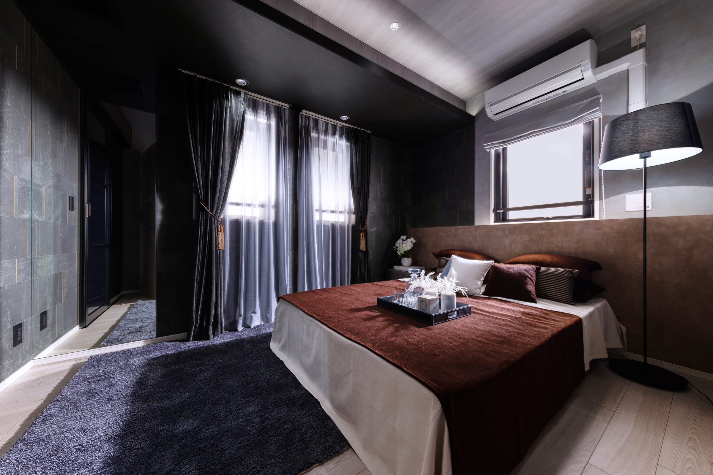 Mastar Bed Room