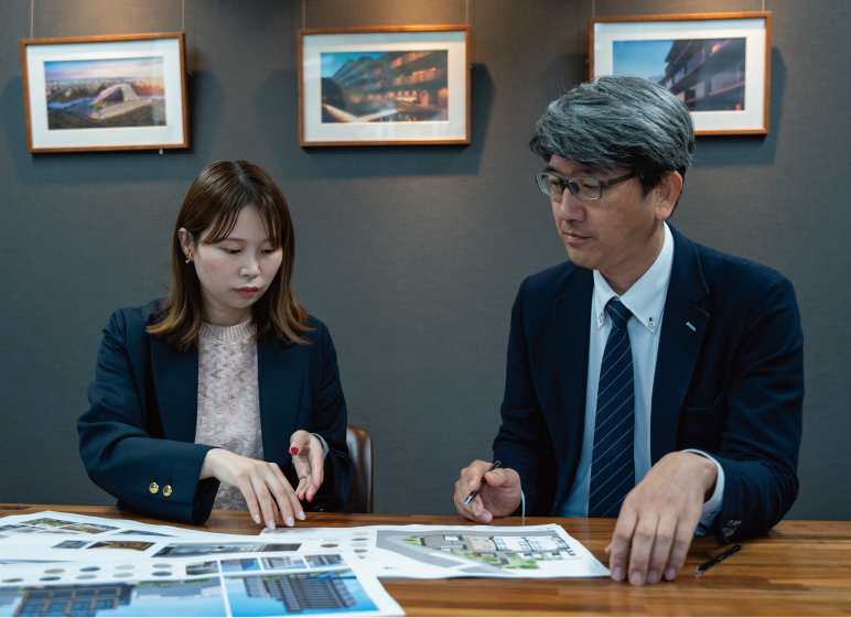 株式会社 三輪設計 一級建築士 長谷部 俊之（写真右）株式会社 三輪設計 設計室 永井 綾香（写真左）