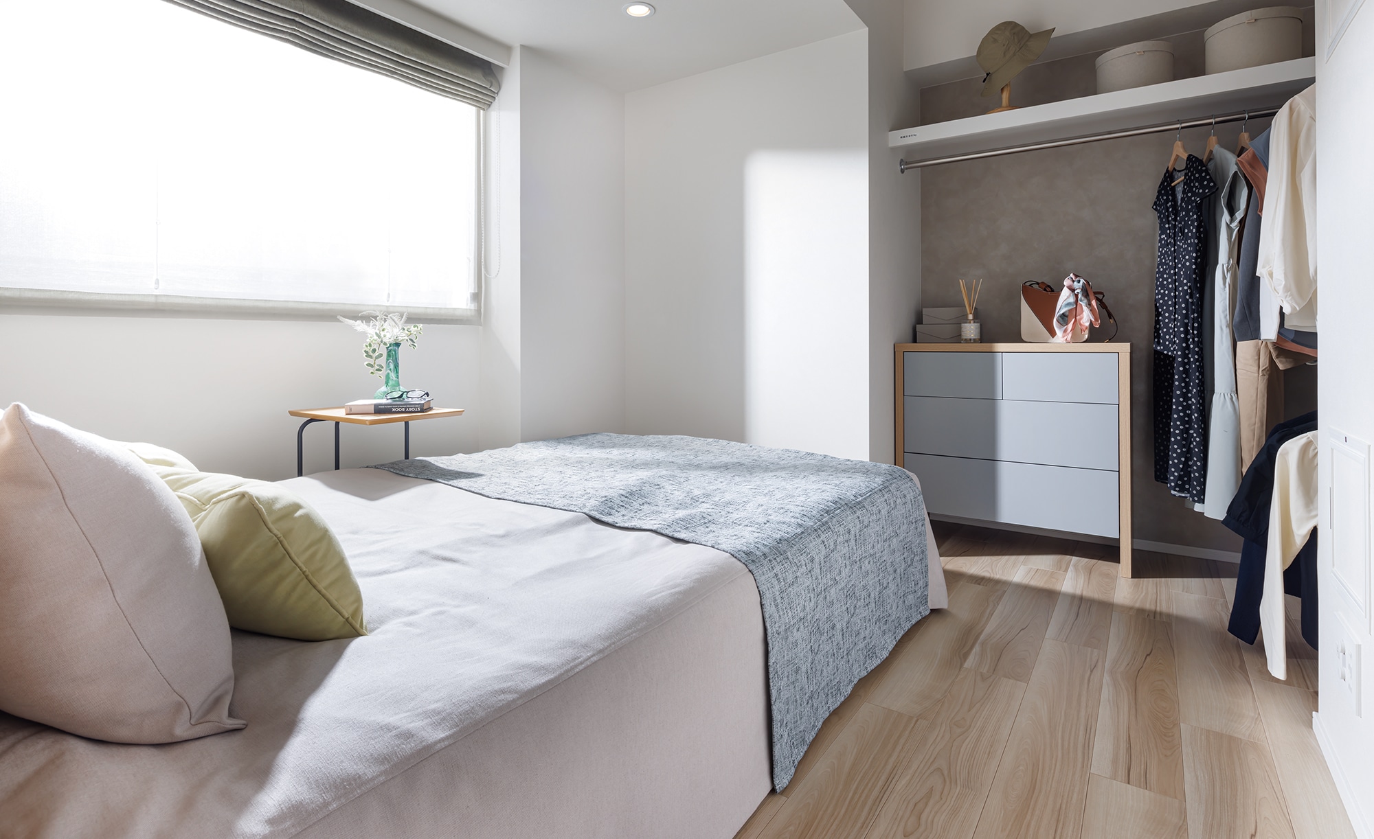 Bed room