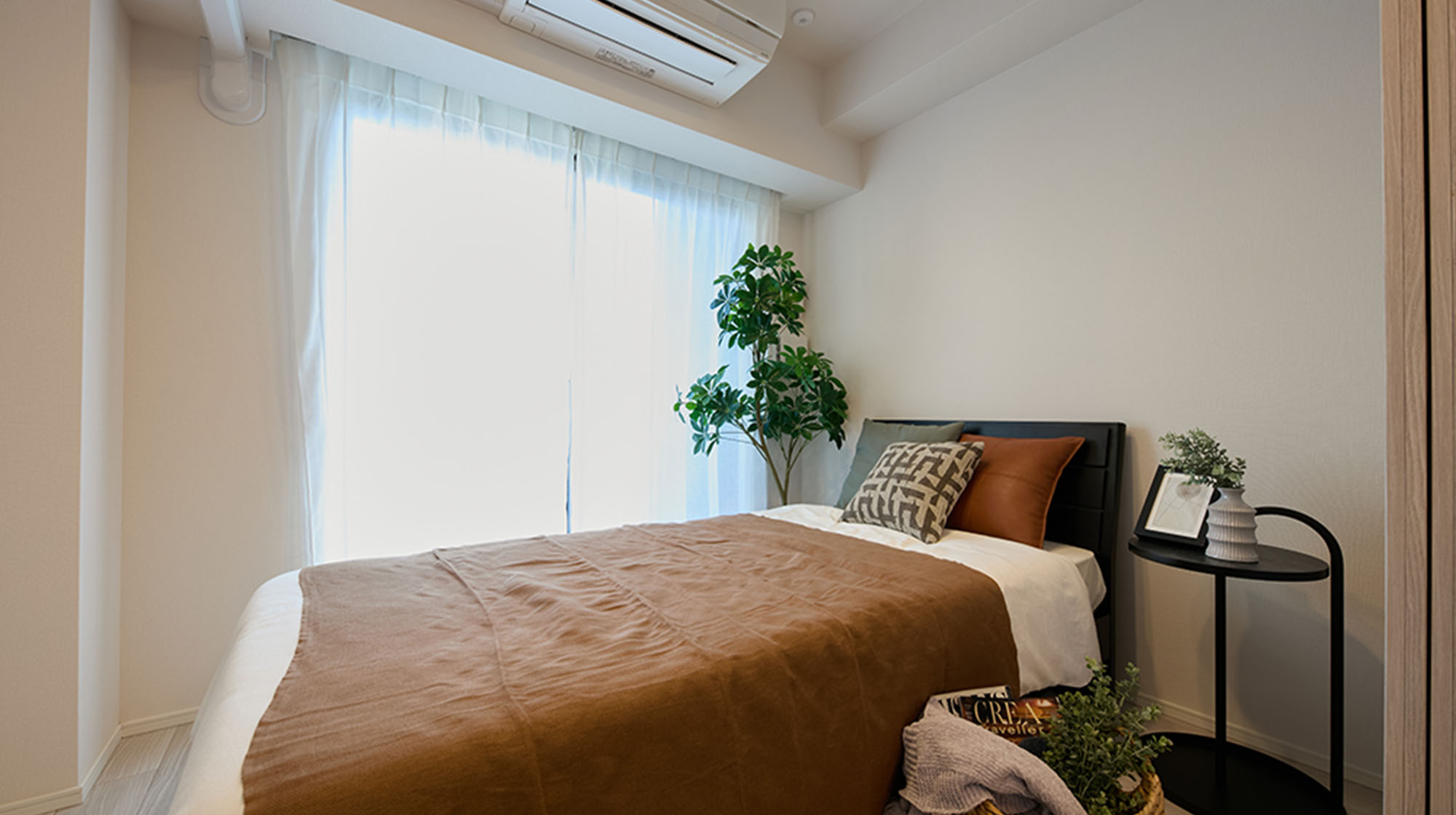 ベッドルーム（304）