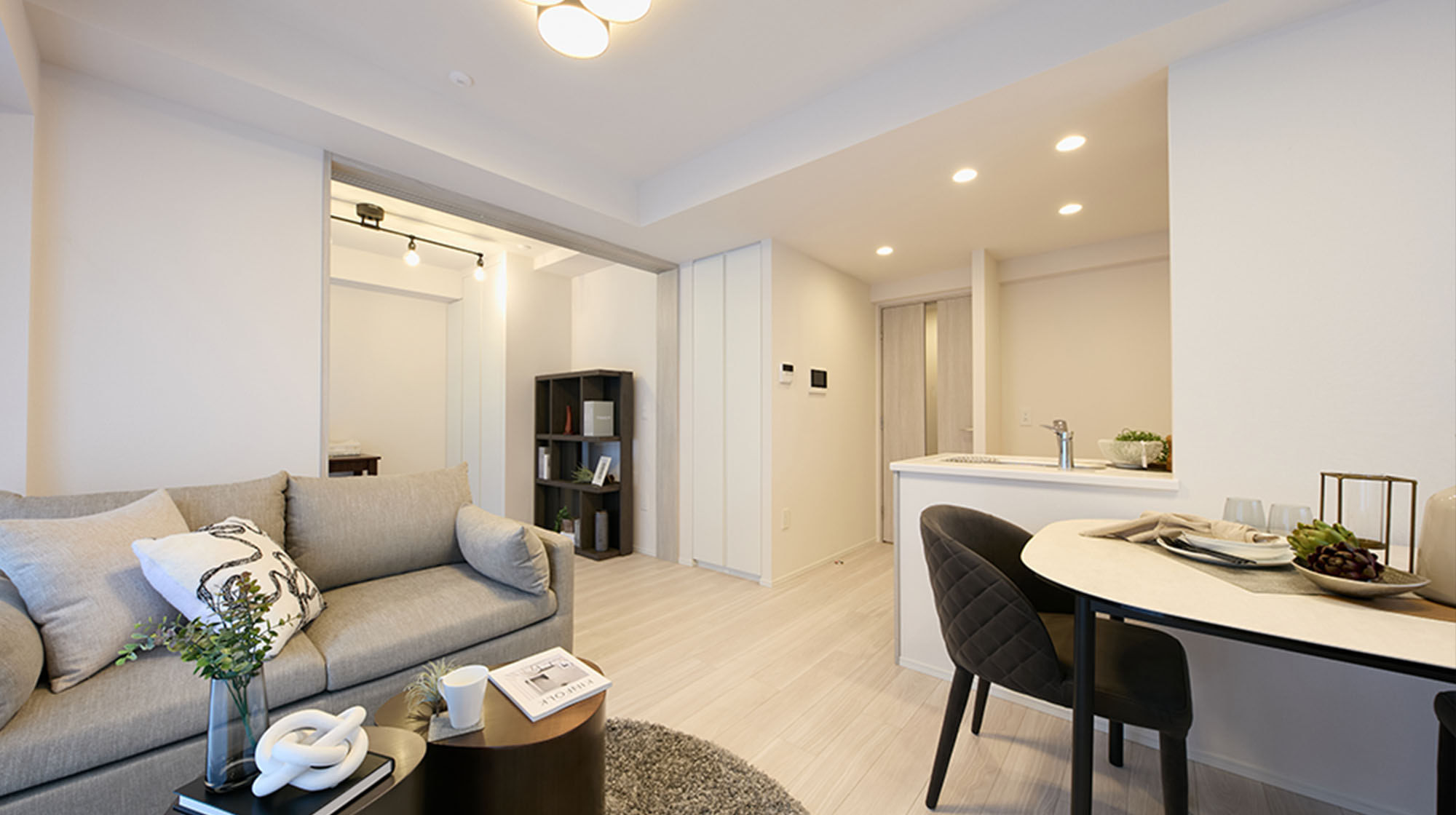 リビングダイニングルーム（312）