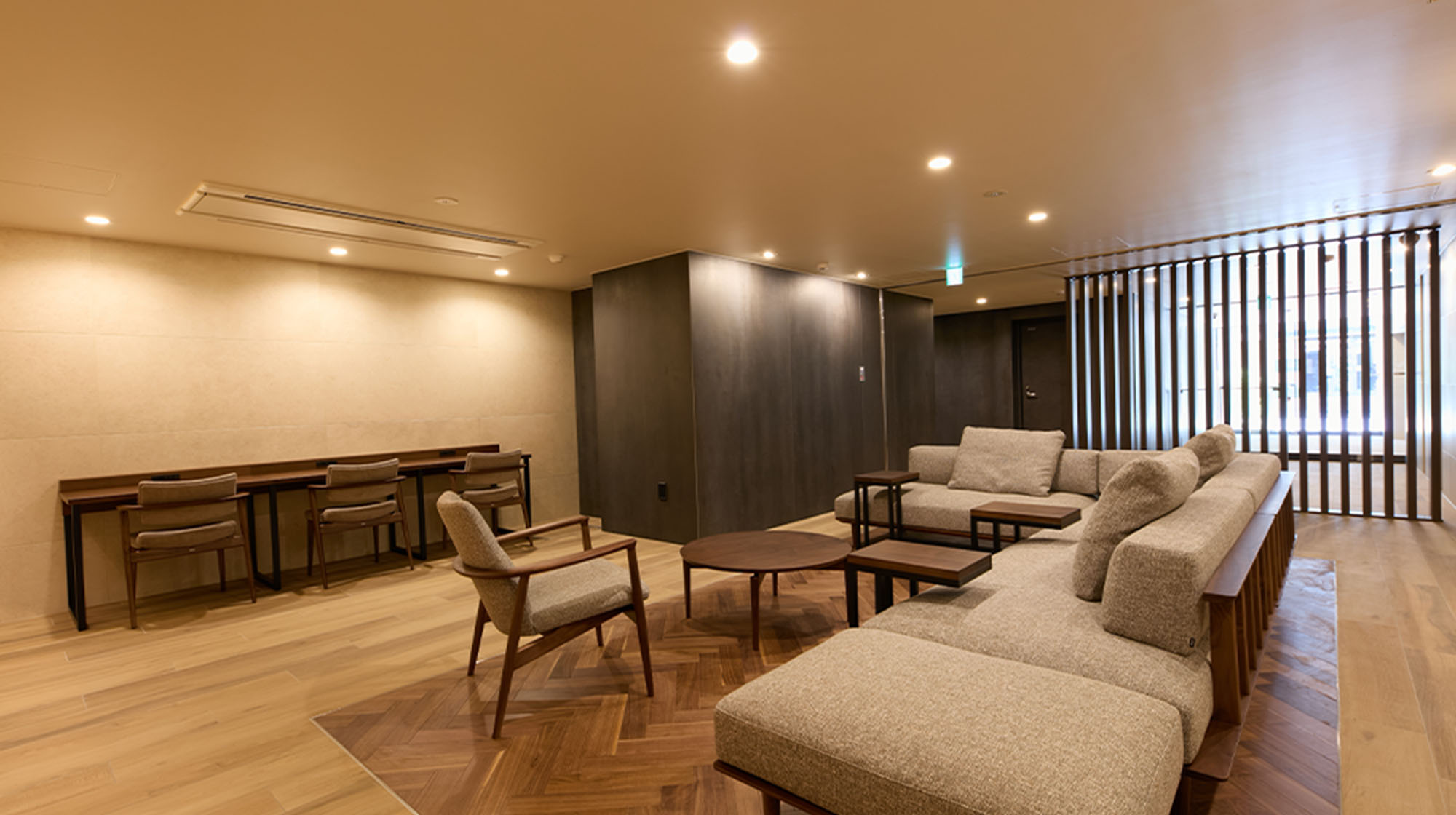 ワークラウンジ