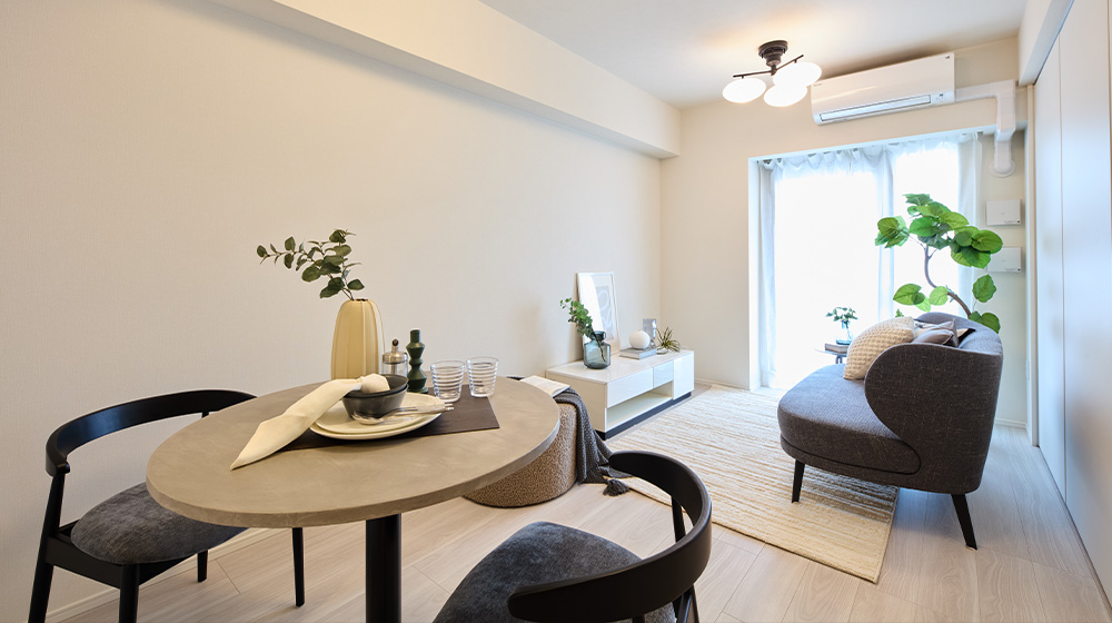 リビングダイニング（803）