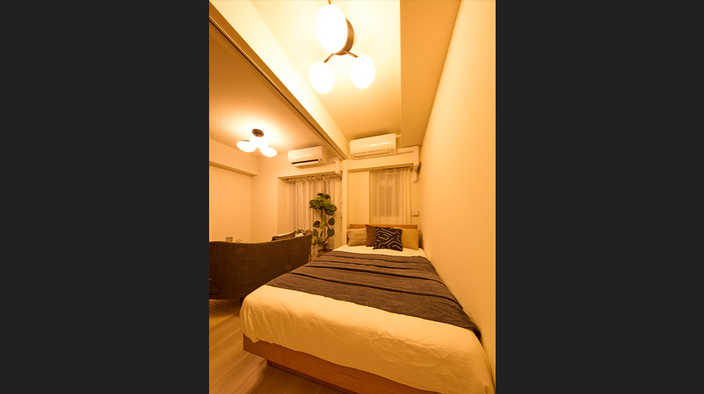 ベッドルーム（803）