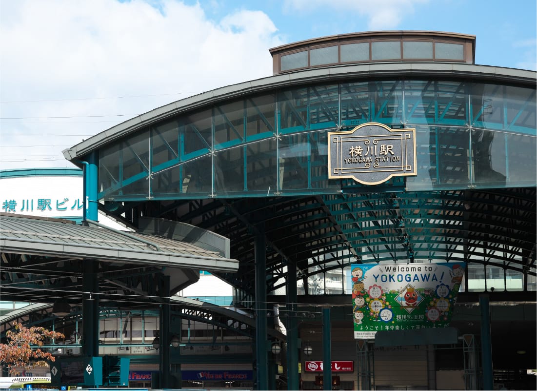 横川駅前の画像